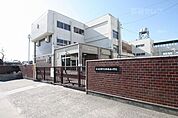 師勝南小学校 831m