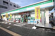 ファミリーマート浅間町駅前店 127m