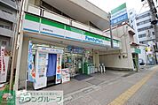 ファミリーマート妻屋所沢店 徒歩8分。コンビニ 620m