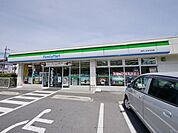 ファミリーマート所沢くすのき台店 331m