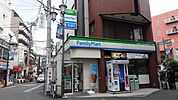 ファミリーマート 588m