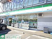 ファミリーマート幸町三丁目店 483m