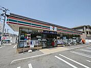 セブンイレブン所沢市民体育館前店 1453m