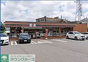 セブン-イレブン 練馬南大泉5丁目店 徒歩6分。 460m