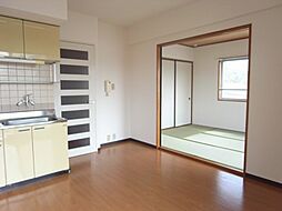 居間