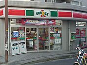 コンビニ「サンクスまで670m」