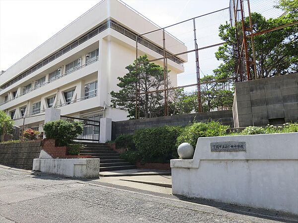 画像22:下関市立山の田中学校(1、618m)