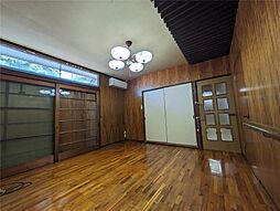 居間