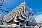 役所「市川市役所まで3072m」