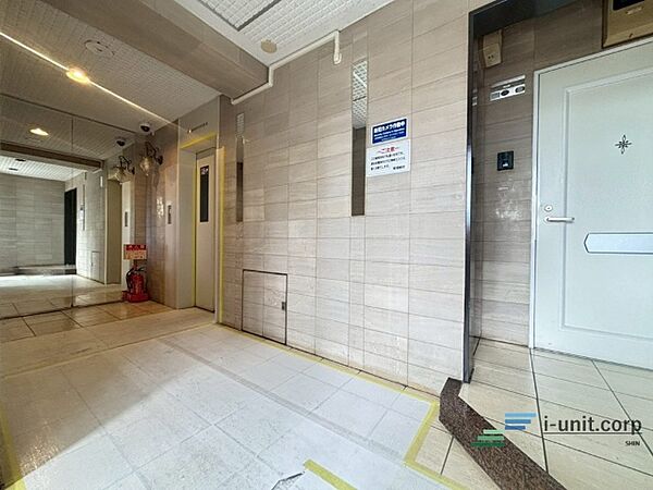 エントランスを拡大表示
