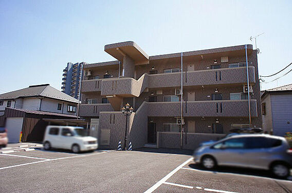 Y&Mボヌール_外観_1