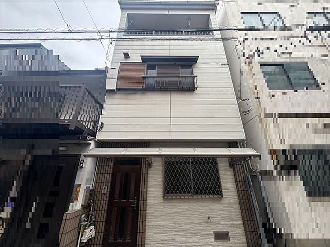 Used detached house · 6LDK in Osaka &mdash; photo 1