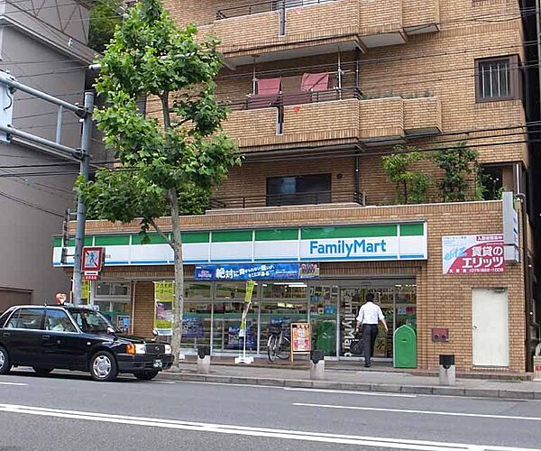 画像30:ファミリーマート四条大宮店まで124m 大宮駅スグ