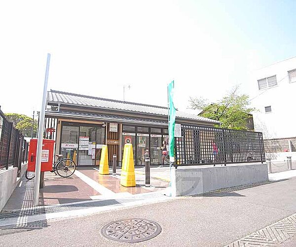 画像26:京都衣笠郵便局まで120m 西大路通り沿い 平野神社にも近いです。