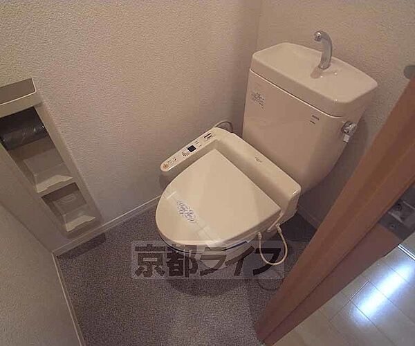 画像8:キレイなウォシュレットトイレです。