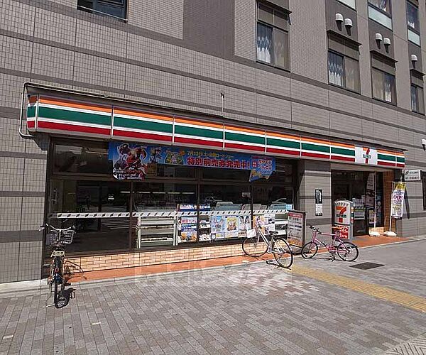 画像15:セブンイレブン京都堀川松原店まで700m 堀川通り沿いのコンビニ