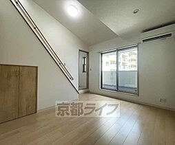 京阪本線 鳥羽街道駅 徒歩4分の賃貸アパート 2階1Kのリビング/ダイニング