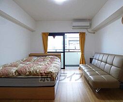 京都市営烏丸線 五条駅 徒歩9分の賃貸マンション 4階1Kのリビング/ダイニング