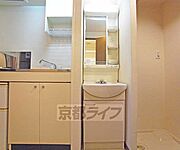 独立洗面台もございます。