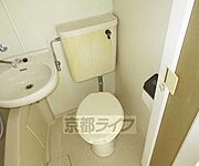 清潔感のあるトイレです