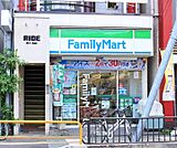ファミリーマート 石山駅前店まで208m