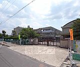 西大久保小学校まで80m
