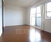 広々とした部屋です。