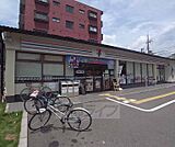 セブンイレブン京都太秦安井店まで100m 葛野大路通り沿いにございます