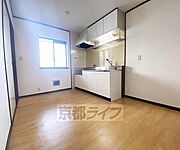 落ち着いた雰囲気のお部屋です