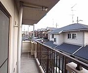 広々とした日当たり良好なベランダです。