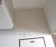 キッチン横に冷蔵庫を置けます