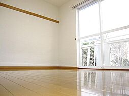 JR南武線 西国立駅 徒歩8分の賃貸アパート 2階1Kのリビング/ダイニング