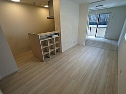 京阪石山坂本線 三井寺駅 徒歩5分の賃貸アパート 3階1LDKのリビング/ダイニング