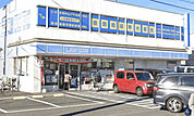 コンビニ「ローソン南加瀬4丁目店まで504m」