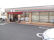 コンビニ「セブン・イレブンまで310m」