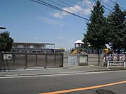 幼稚園、保育園「三陽幼稚園まで620m」