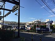 ショッピング施設「トレアージュ白旗まで700m」