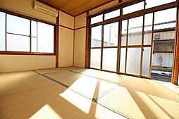 居間