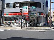 コンビニ「サンクスまで360m」