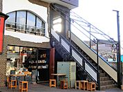 手紙舎2nd STORY（468m）