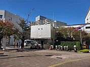 多摩中央警察署 桜ヶ丘駅前交番（613m）