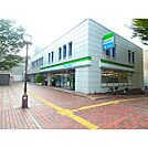 ファミリーマート　多摩センター駅南店（366m）