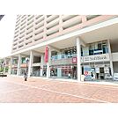 三菱東京UFJ銀行多摩センター支店（1132m）