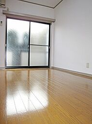 サットンプレイス梨花 106 1階1Kのリビング/ダイニング