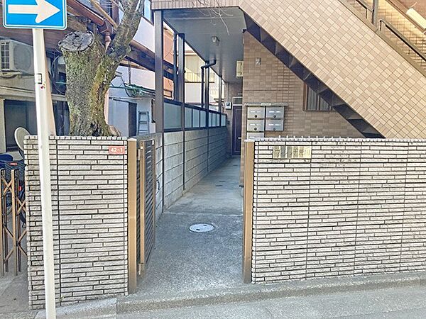建物エントランス
