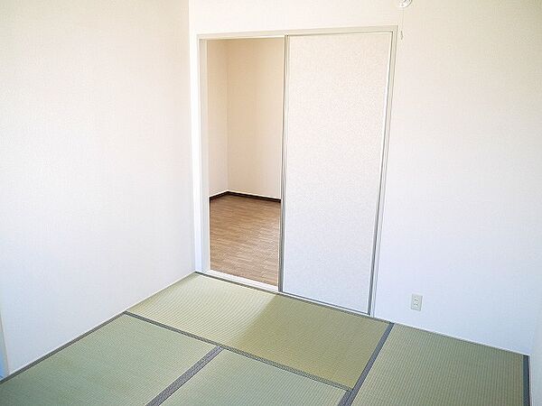 画像23:和室があると、家にあたたかい雰囲気が生まれます
