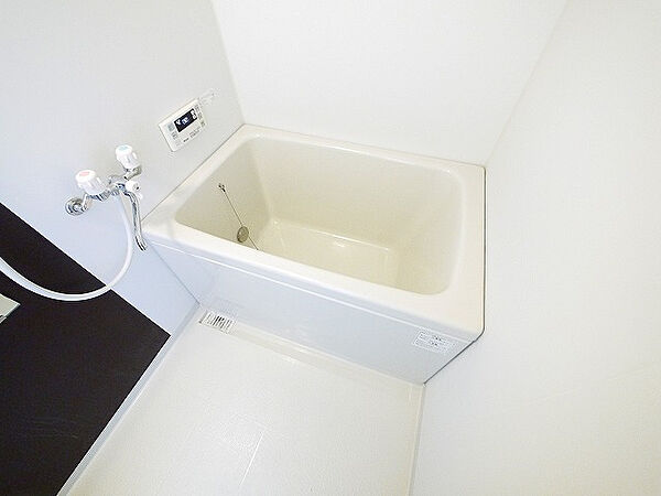 画像22:落ち着いた空間のお風呂です