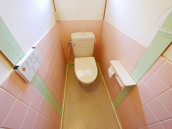 画像9:シンプルで使いやすいトイレです