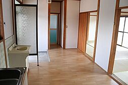 居間