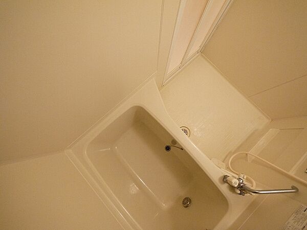 画像16:落ち着いた空間のお風呂です